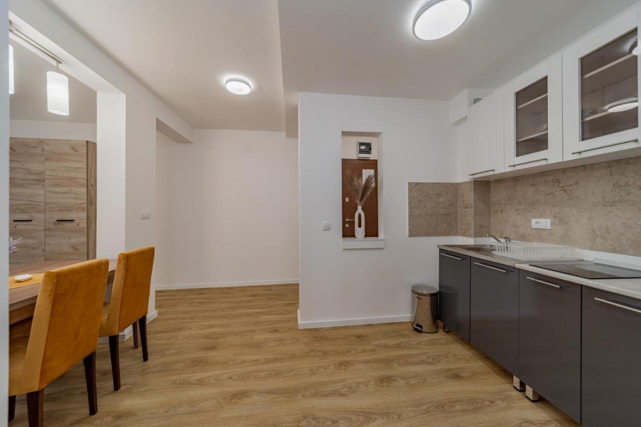 M Apartments Belgrado Esterno foto