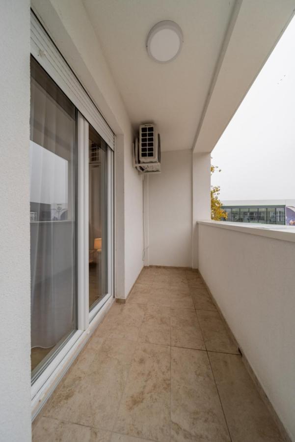 M Apartments Belgrado Esterno foto