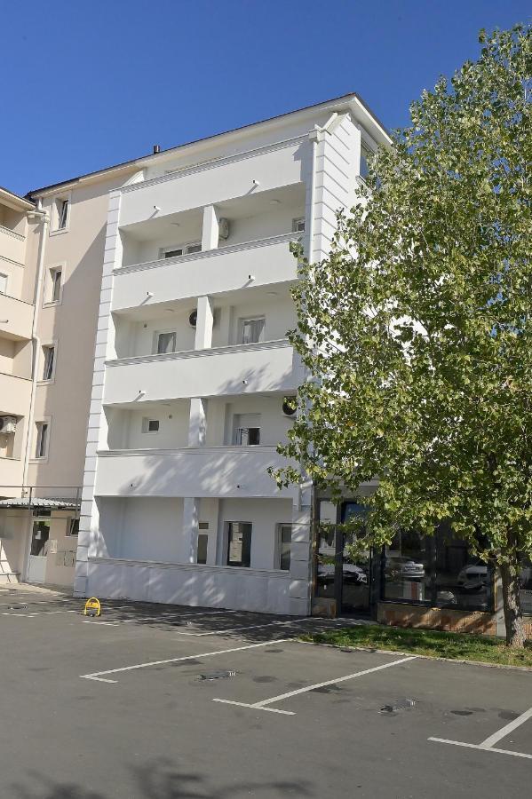 M Apartments Belgrado Esterno foto